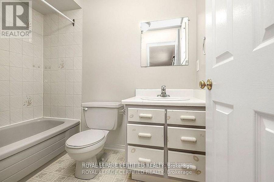 348 Lisa Marie Drive, Orangeville, Ontario  L9W 4M4 - Photo 14 - W12748578