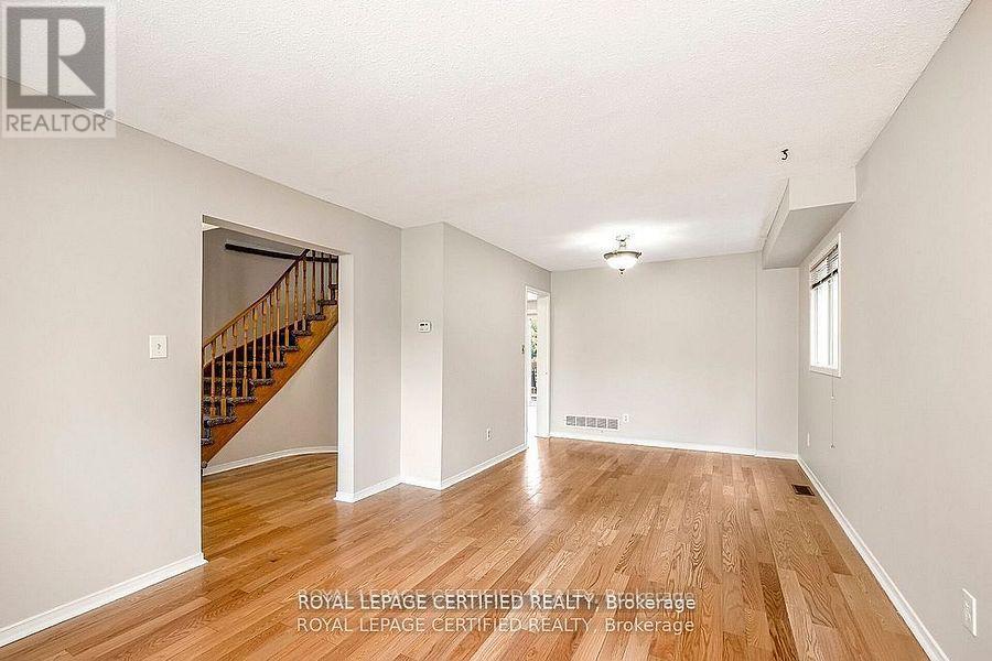 348 Lisa Marie Drive, Orangeville, Ontario  L9W 4M4 - Photo 8 - W12748578