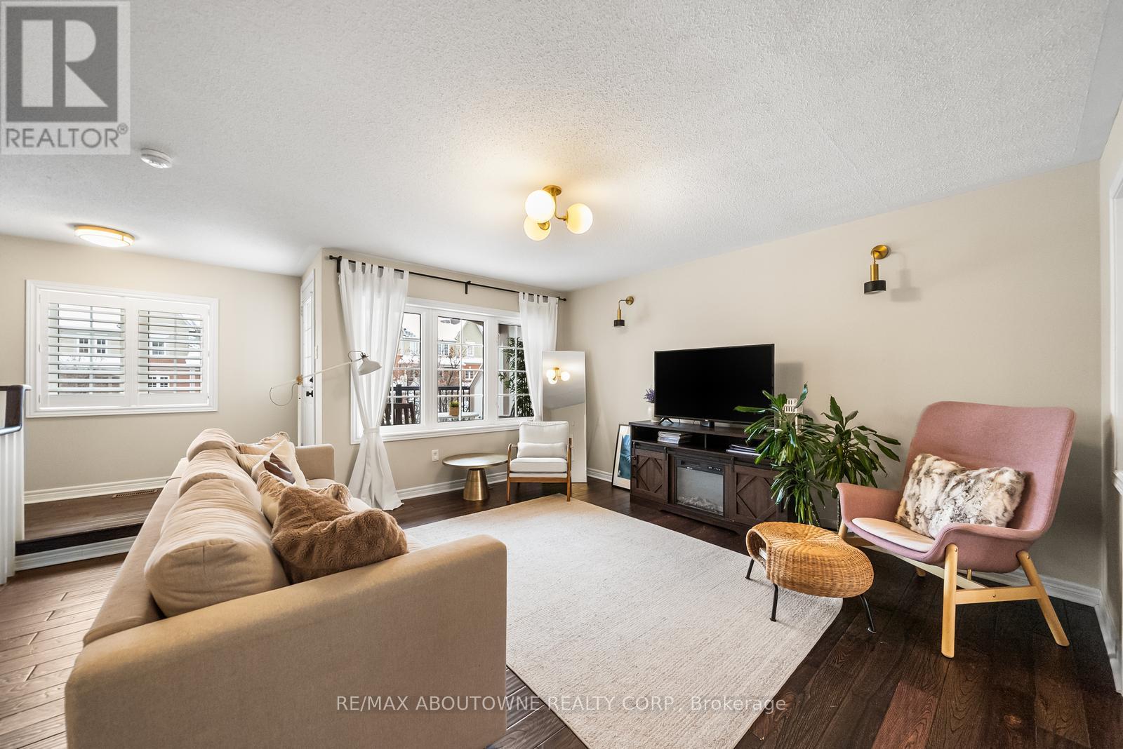 7 - 2321 Parkhaven Boulevard, Oakville, Ontario  L6H 7S3 - Photo 10 - W12748584