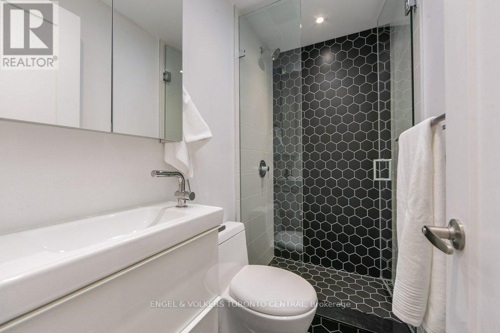 4 - 1555 Bloor Street W, Toronto, Ontario  M6P 1A5 - Photo 13 - W12748614