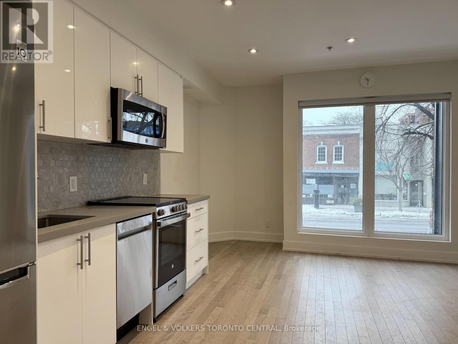 4 - 1555 Bloor Street W, Toronto, Ontario  M6P 1A5 - Photo 4 - W12748614