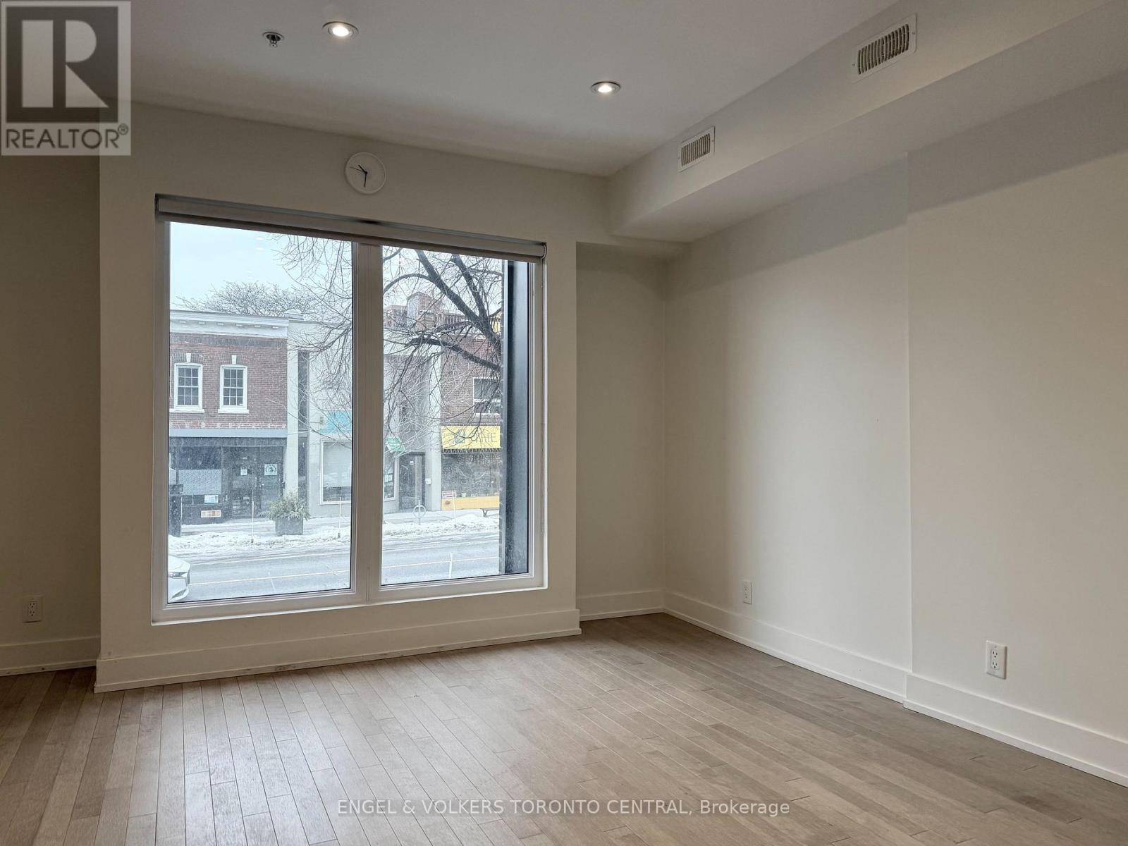 4 - 1555 Bloor Street W, Toronto, Ontario  M6P 1A5 - Photo 5 - W12748614