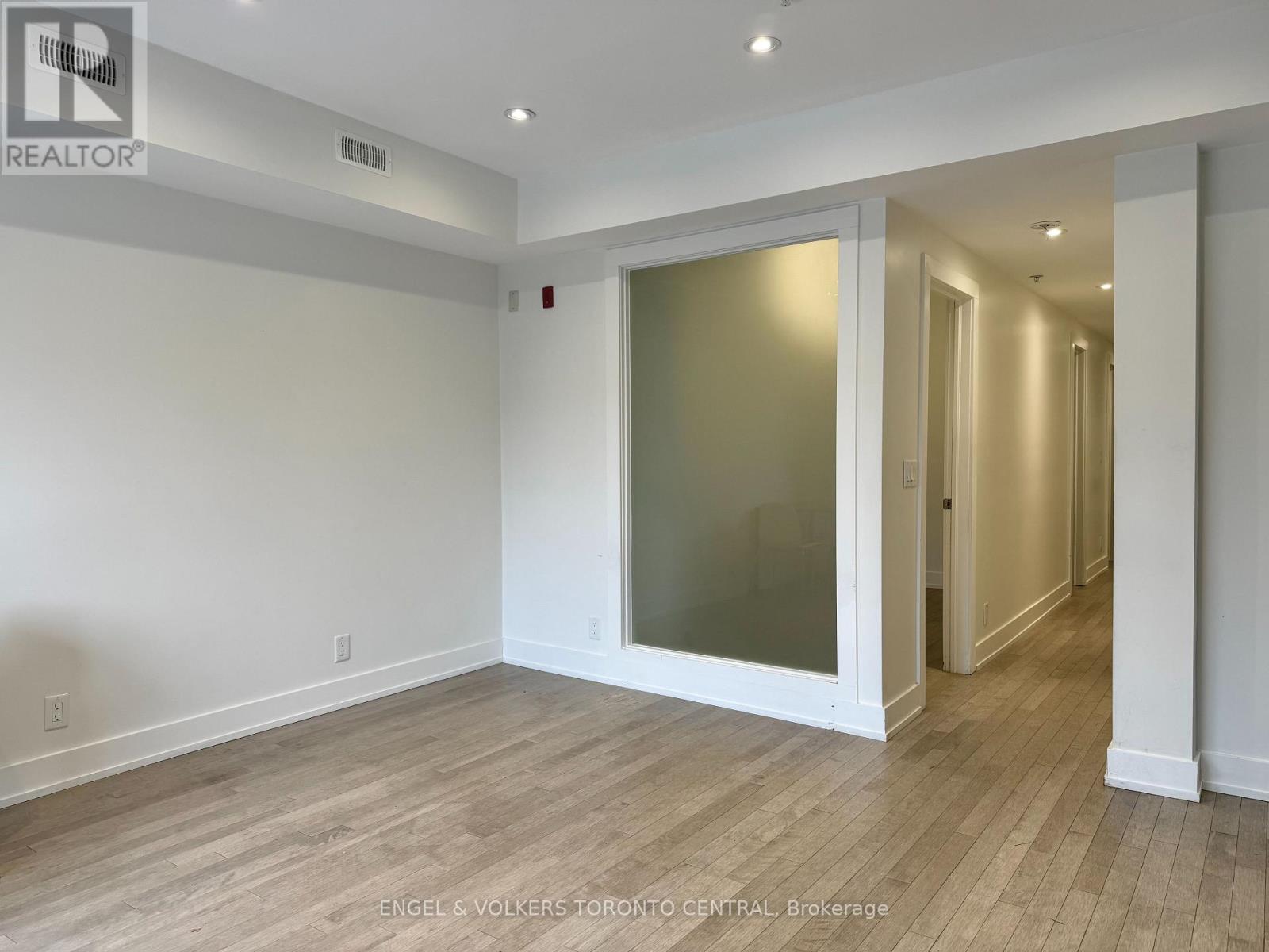 4 - 1555 Bloor Street W, Toronto, Ontario  M6P 1A5 - Photo 6 - W12748614