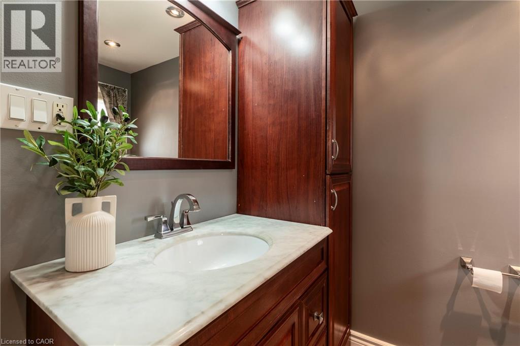 2 Melody Court, Hamilton, Ontario  L8V 2M4 - Photo 25 - 40759129