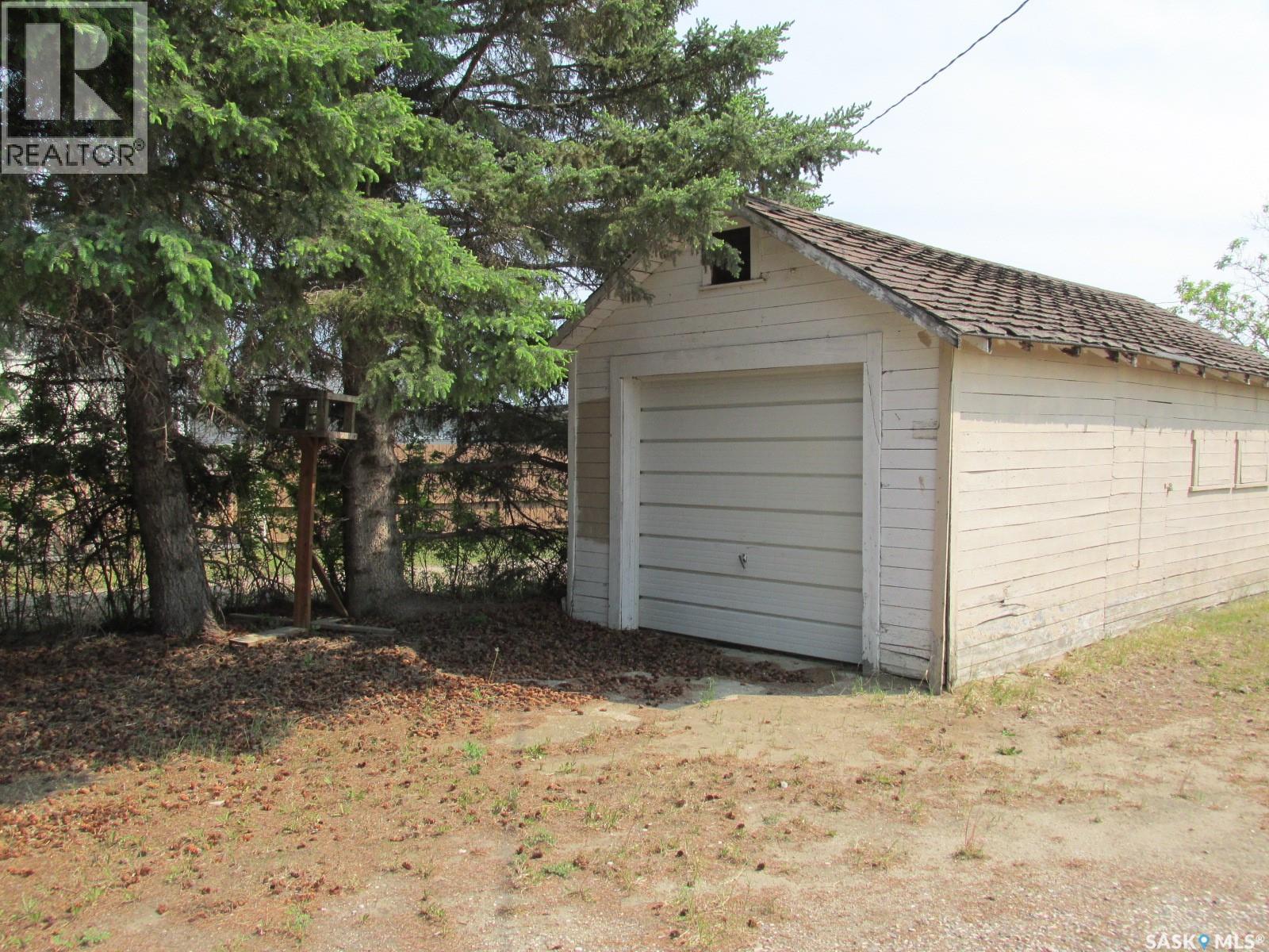 115 Lucille Crescent, Nipawin, Saskatchewan  S0E 1E0 - Photo 5 - SK010003