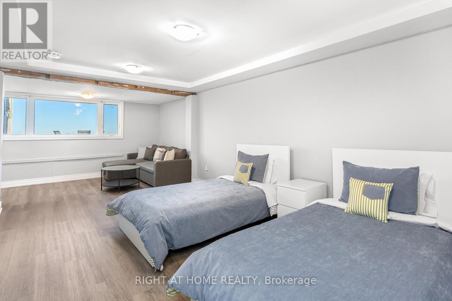 18 1/2 Lakeshore Drive, Hamilton, Ontario  L8E 5C6 - Photo 17 - X12748338