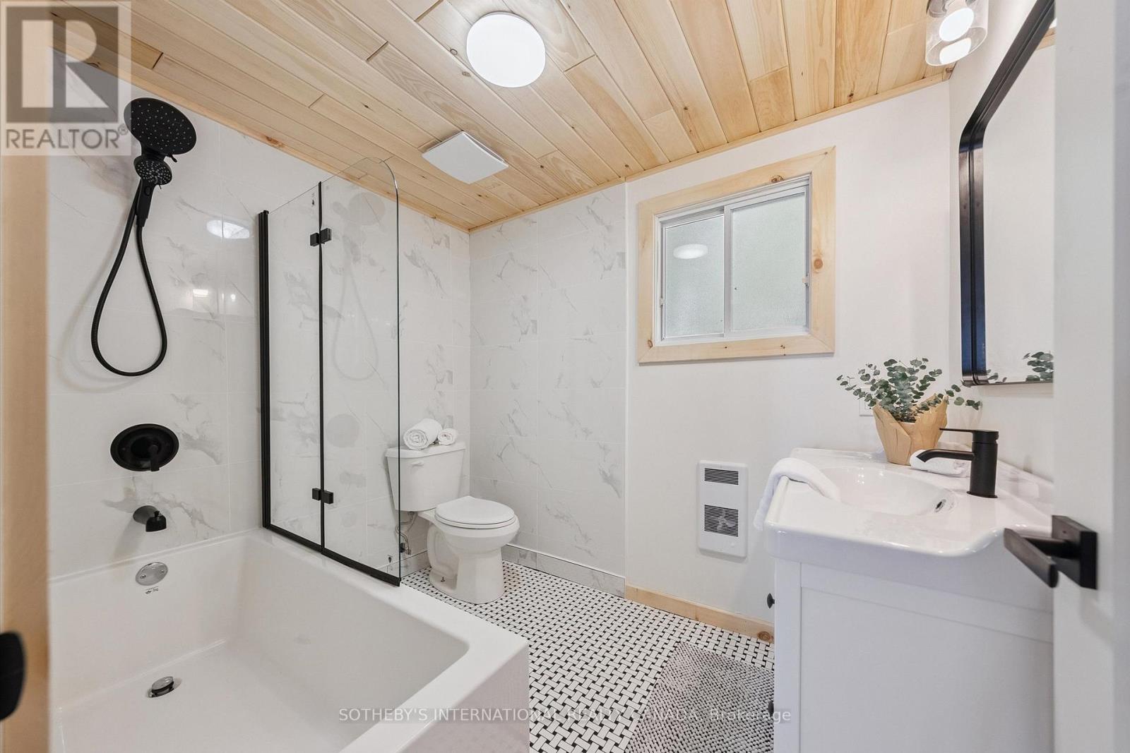 30 Tara Court, Hastings Highlands, Ontario  K0L 2R0 - Photo 26 - X12748410