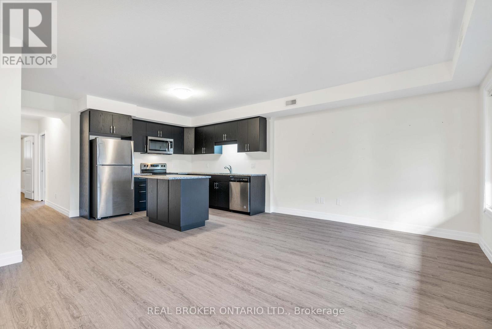 F - 168 Rochefort Street, Kitchener, Ontario  N2R 0P5 - Photo 9 - X12748560