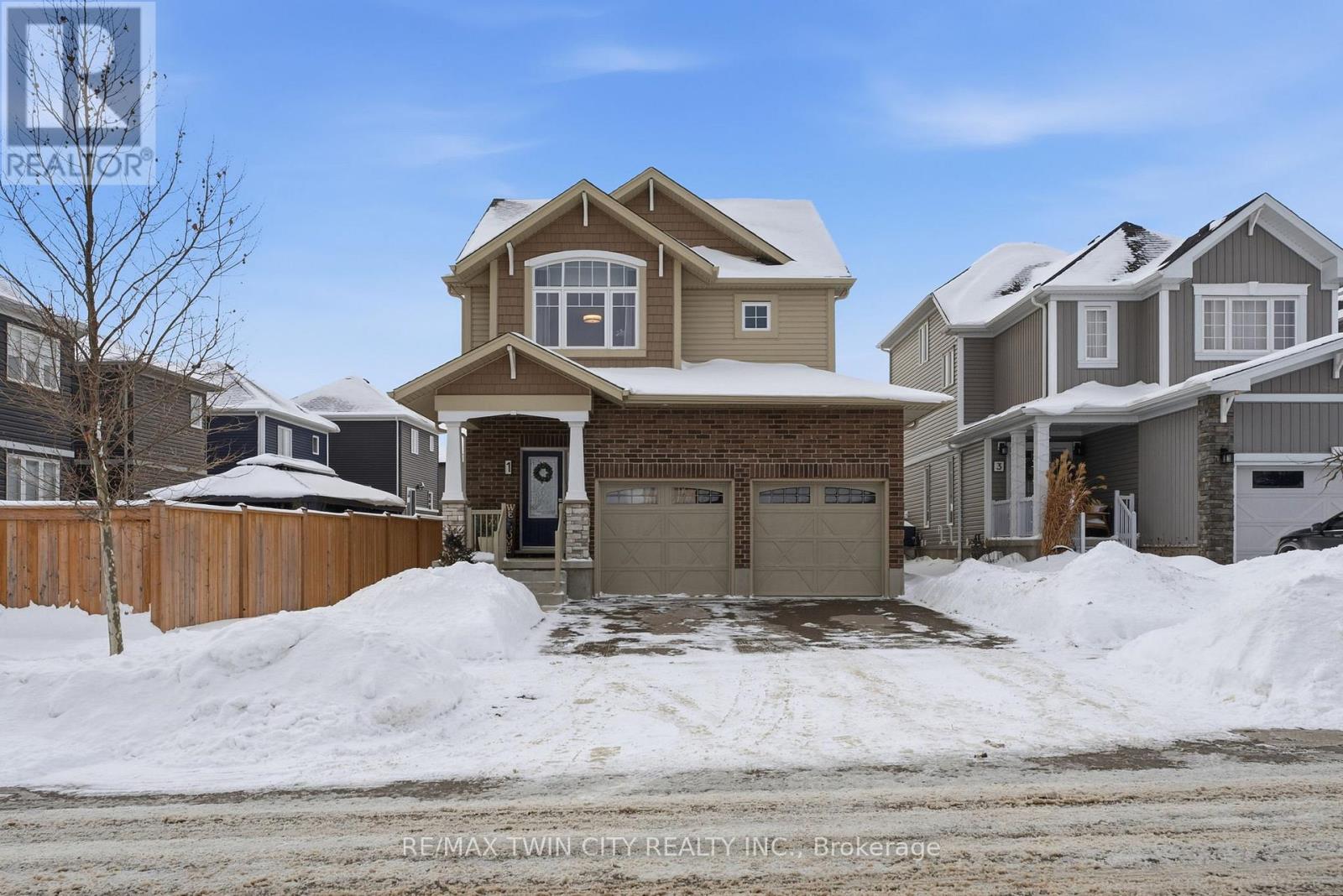 1 BAWCUTT CRESCENT, Brant, Ontario