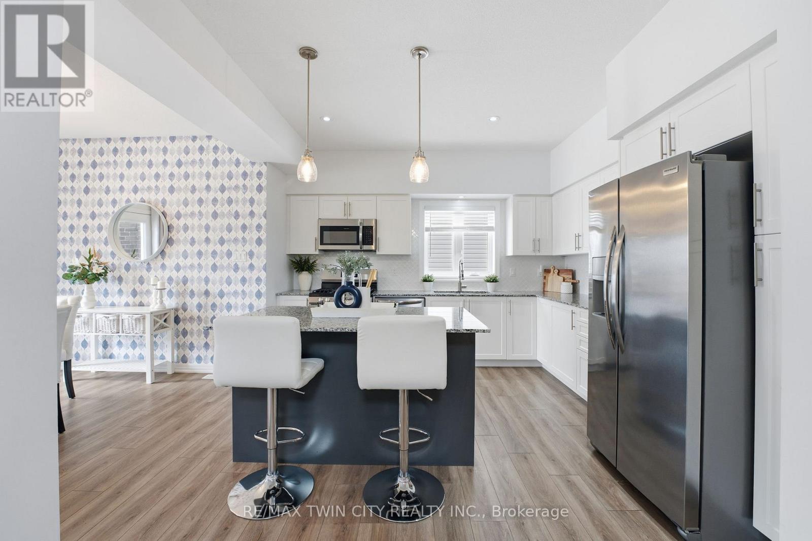 1 Bawcutt Crescent, Brant, Ontario  N3L 0G7 - Photo 13 - X12748564