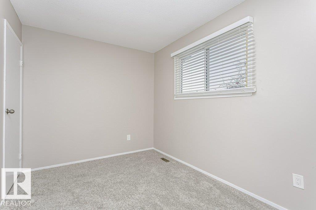 130 Dickinsfield Co Nw Nw, Edmonton, Alberta  T5E 5V8 - Photo 11 - E4471636