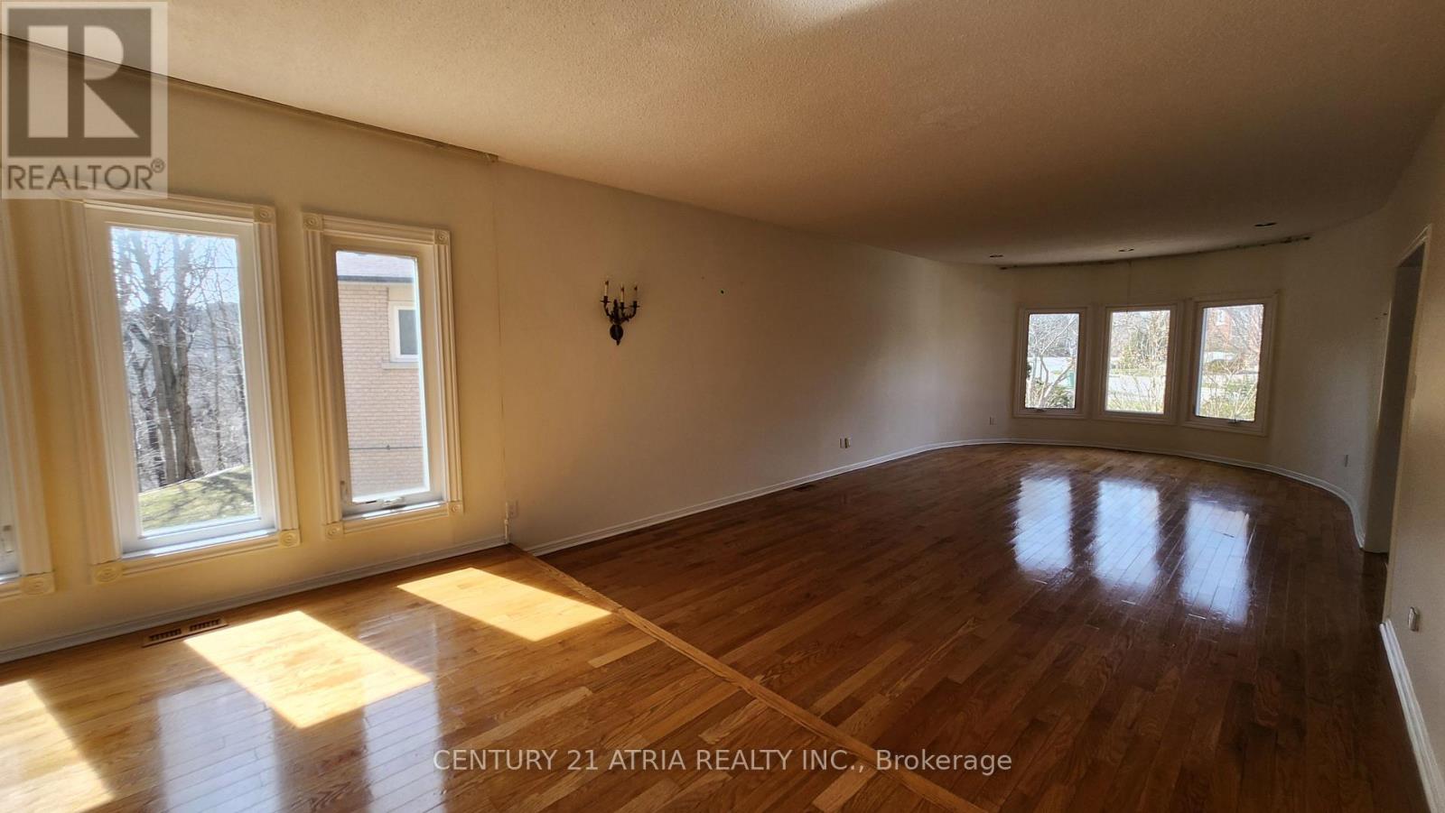 94 Garnier Court, Toronto, Ontario  M2M 4C9 - Photo 3 - C12748532