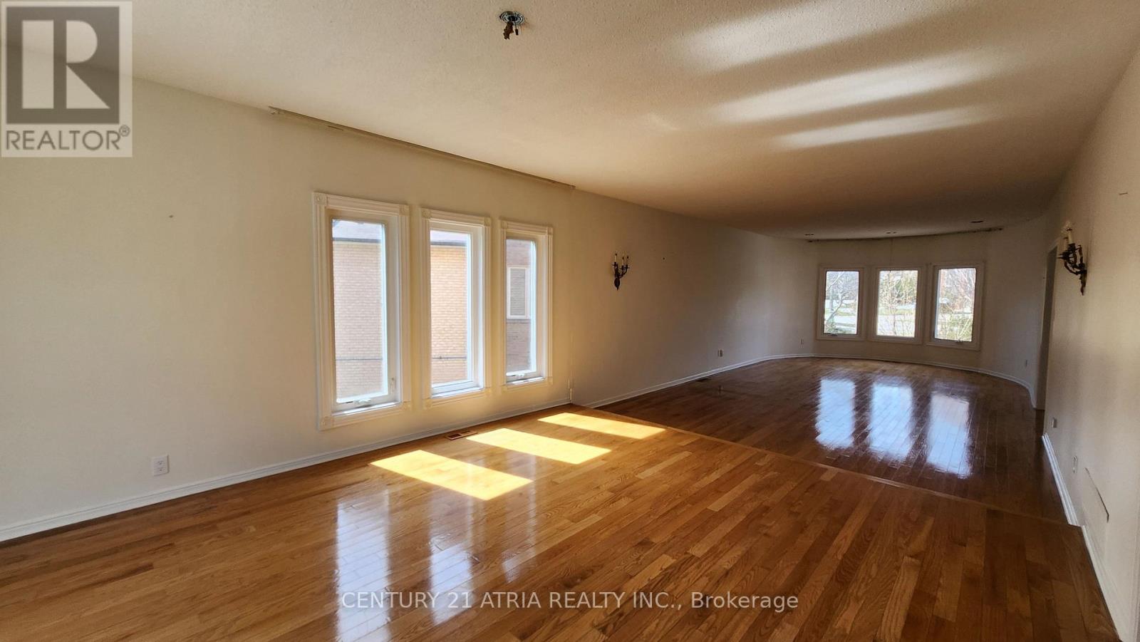 94 Garnier Court, Toronto, Ontario  M2M 4C9 - Photo 2 - C12748532