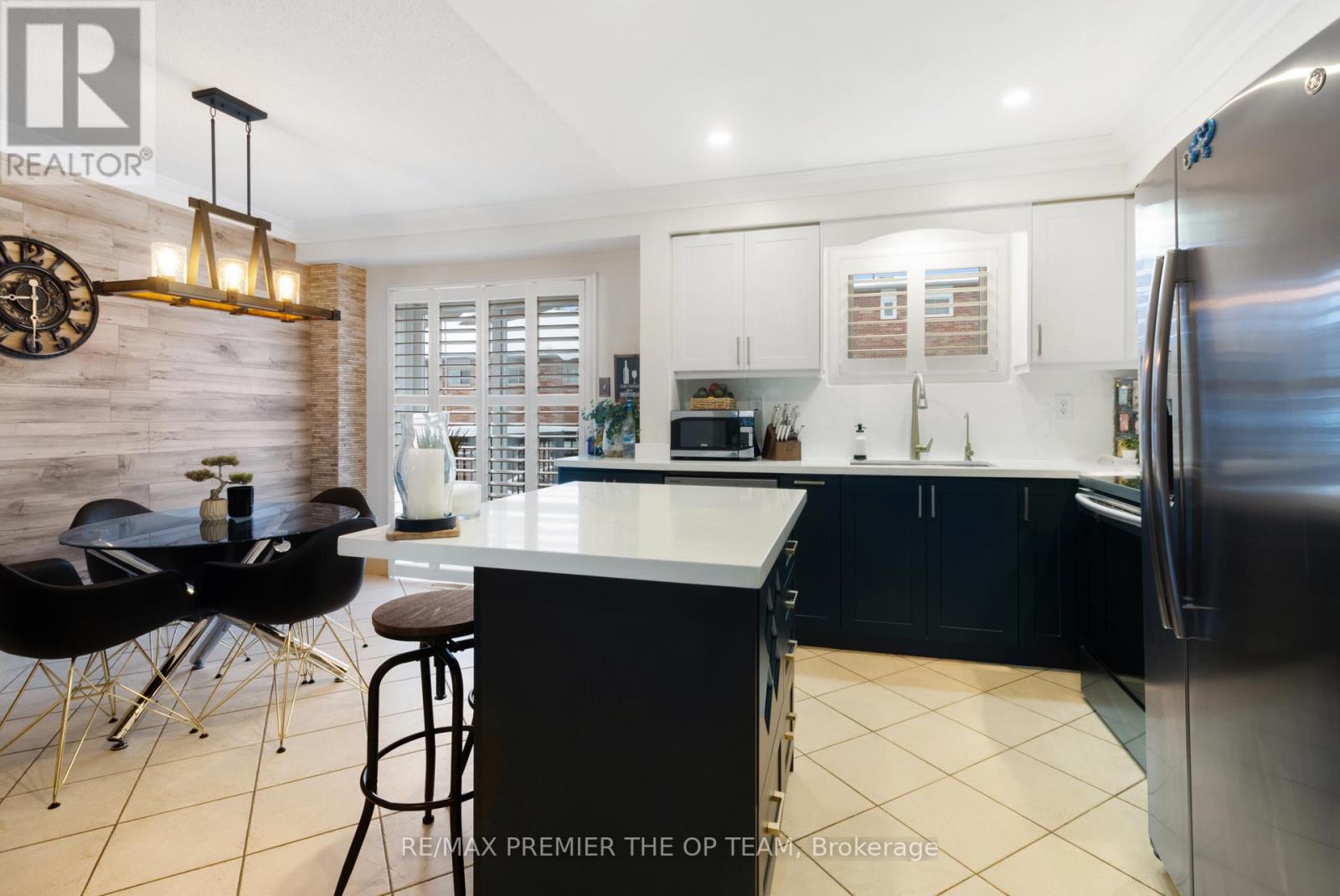 28 Kelso Crescent, Vaughan, Ontario  L6A 2C7 - Photo 6 - N12733248