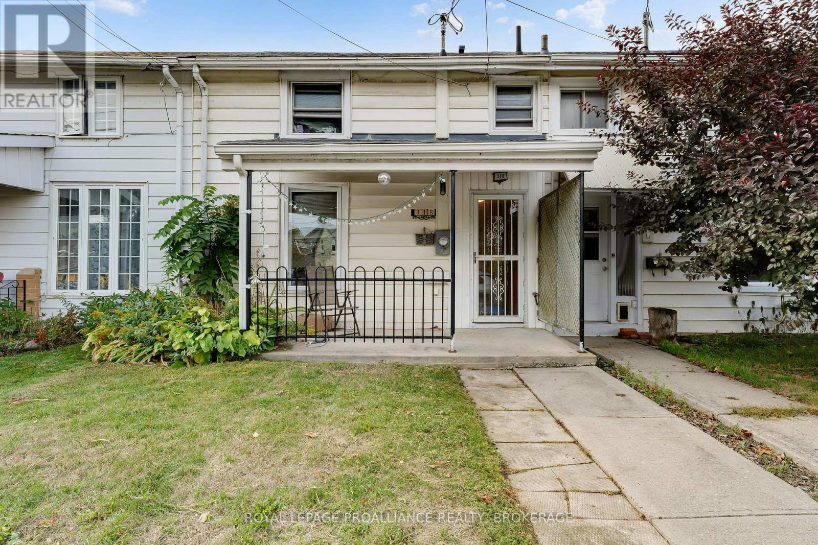 318 Sydenham Street, Kingston (East Of Sir John A. Blvd), Ontario  K7K 3M9 - Photo 1 - X12747574