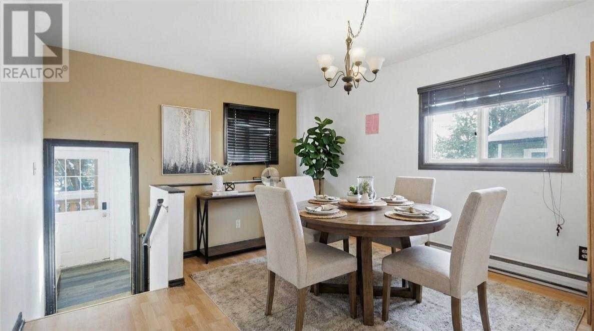 867 Lonsdale Avenue, Greater Sudbury, Ontario  P3B 1K2 - Photo 3 - 2126287