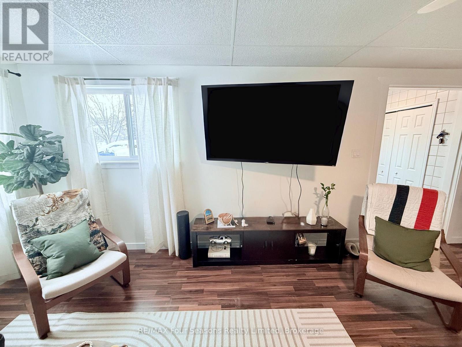 285 Second Street, Collingwood, Ontario  L9Y 1G4 - Photo 3 - S12748720