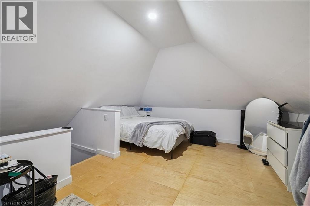 9 Barclay Street, Hamilton, Ontario  L8S 1P1 - Photo 25 - 40801216