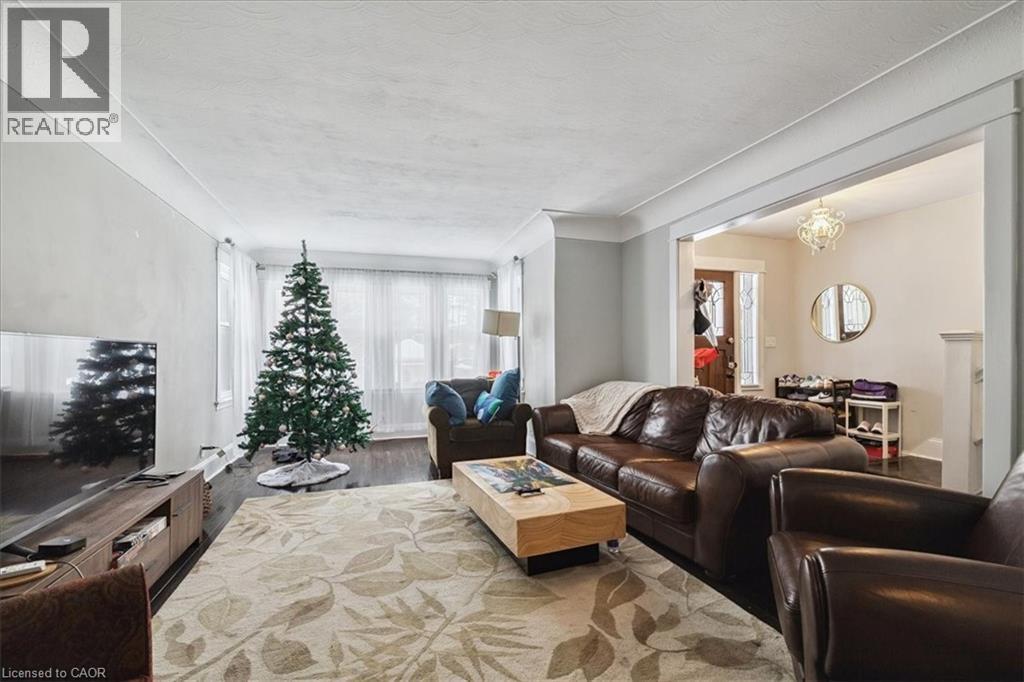 9 Barclay Street, Hamilton, Ontario  L8S 1P1 - Photo 6 - 40801216