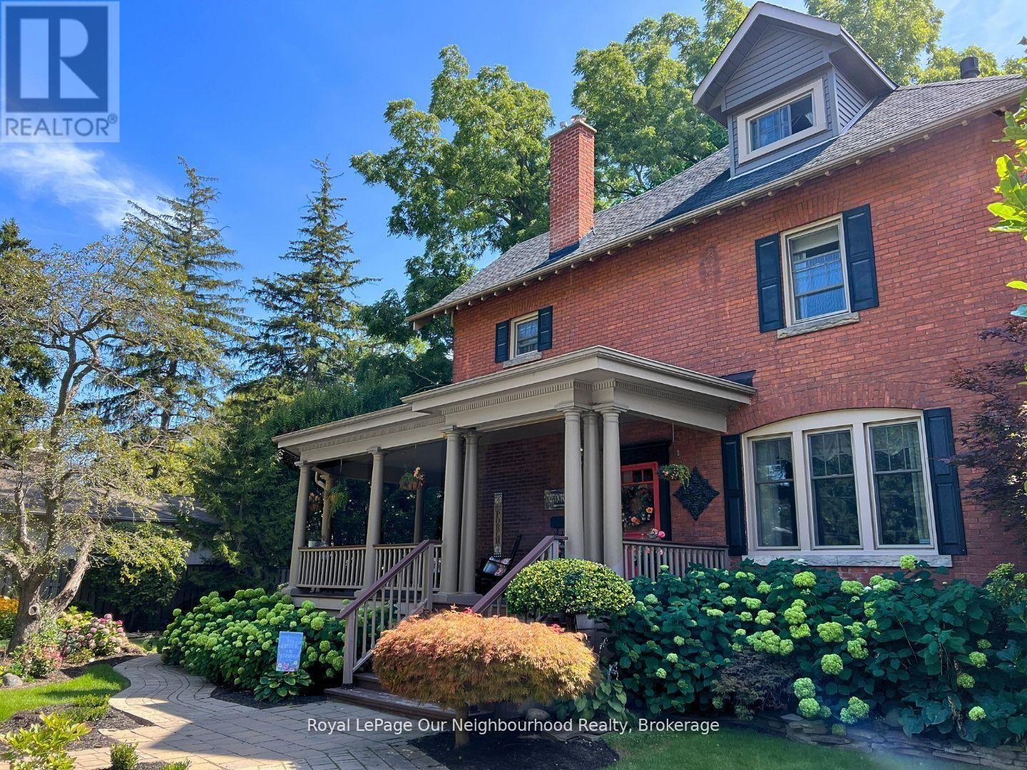 305 TRENT STREET W, Whitby, Ontario