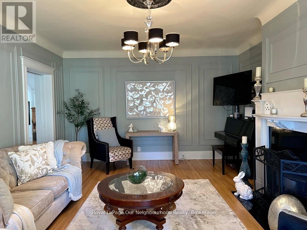 305 Trent Street W, Whitby, Ontario  L1N 1M3 - Photo 11 - E12748632