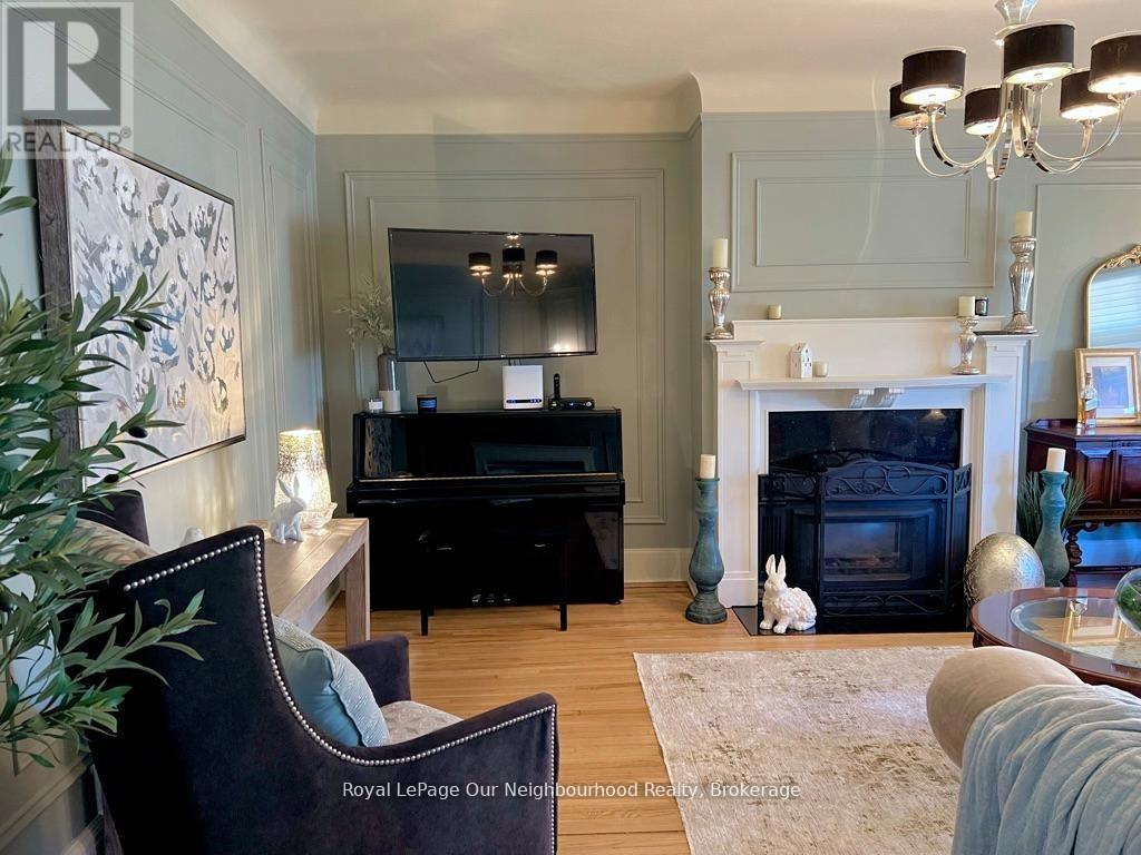 305 Trent Street W, Whitby, Ontario  L1N 1M3 - Photo 8 - E12748632