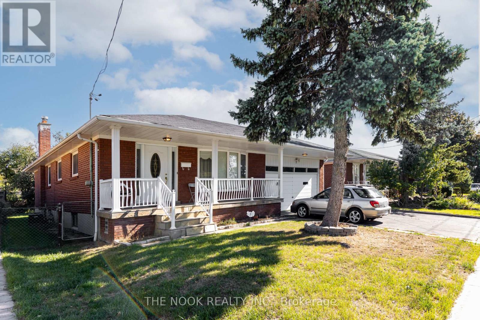 7 TRIBURNHAM PLACE, toronto (markland wood), Ontario