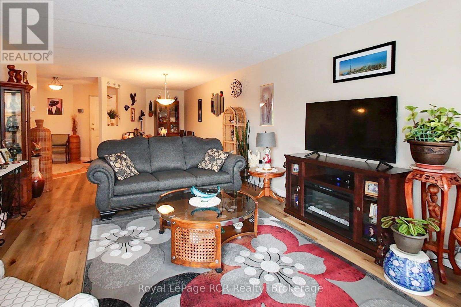 102 - 536 11th Avenue, Hanover, Ontario N4N 2S4 - Photo 13 - X12748814