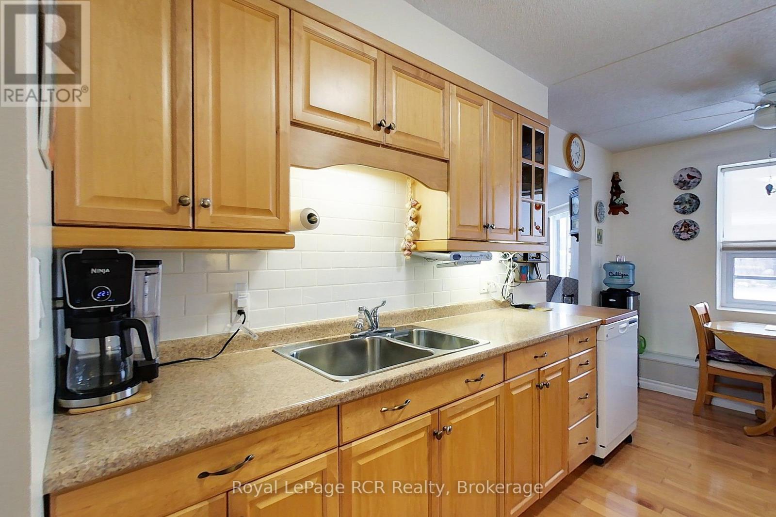 102 - 536 11th Avenue, Hanover, Ontario N4N 2S4 - Photo 18 - X12748814