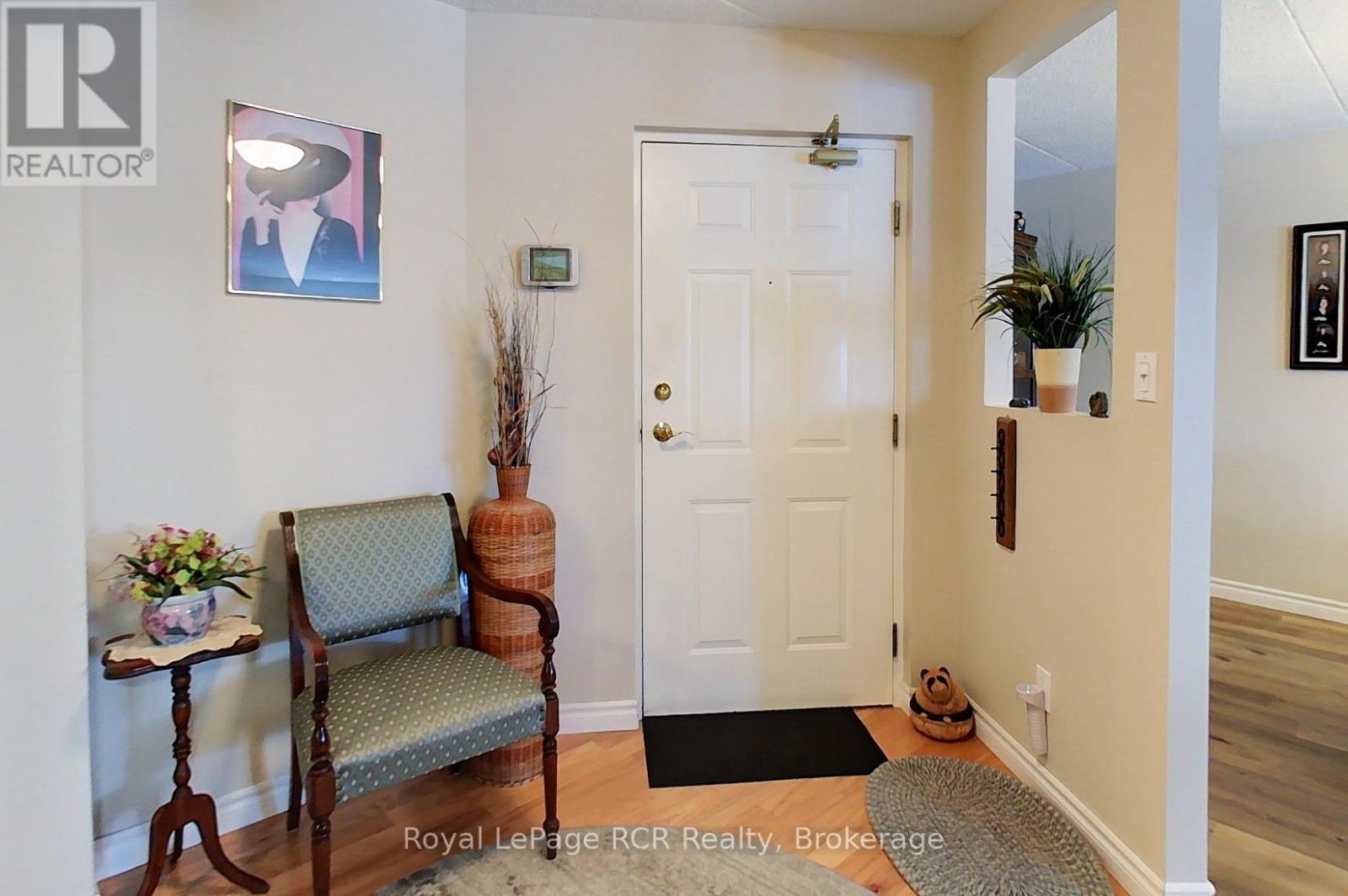 102 - 536 11th Avenue, Hanover, Ontario N4N 2S4 - Photo 4 - X12748814