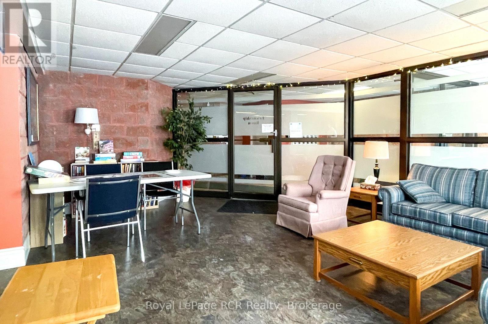 102 - 536 11th Avenue, Hanover, Ontario N4N 2S4 - Photo 49 - X12748814