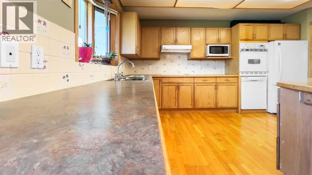 6 Drake Street, Fleet, Alberta  T0C 0X0 - Photo 8 - A2257597