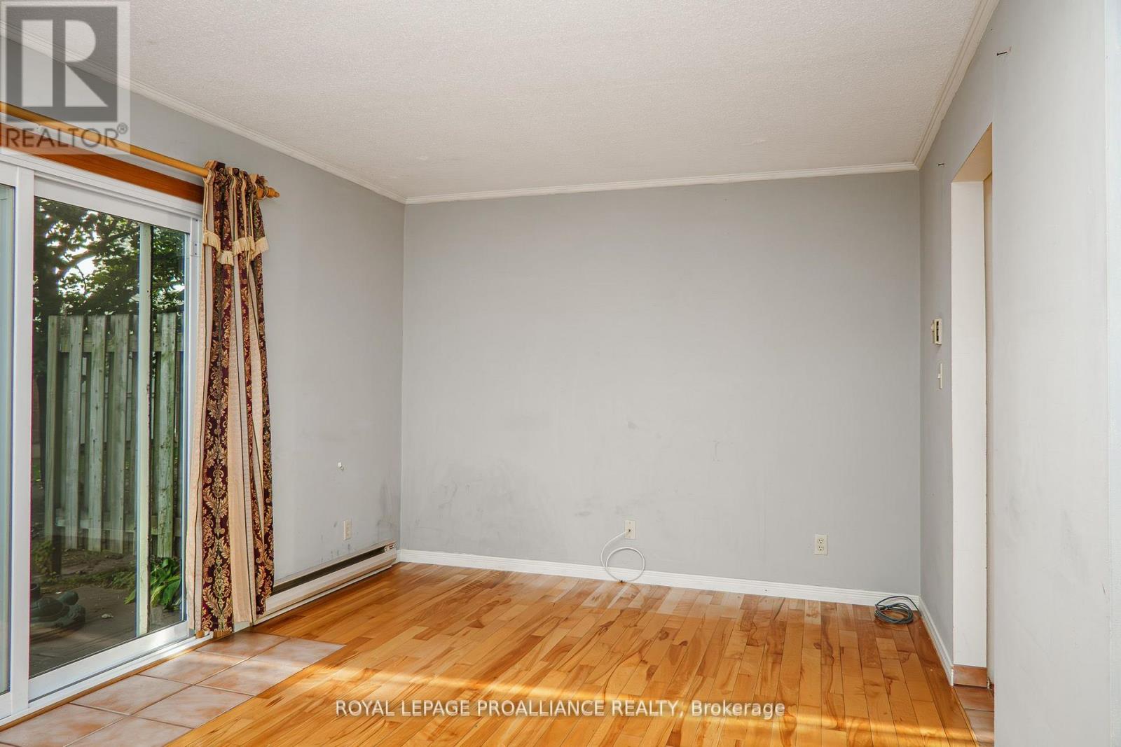 207d North Park Street, Belleville (Belleville Ward), Ontario  K8P 4T9 - Photo 11 - X12748714