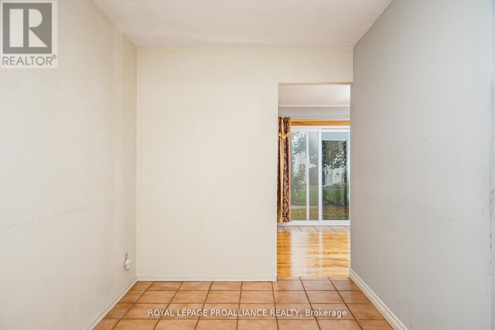 207d North Park Street, Belleville (Belleville Ward), Ontario  K8P 4T9 - Photo 25 - X12748714