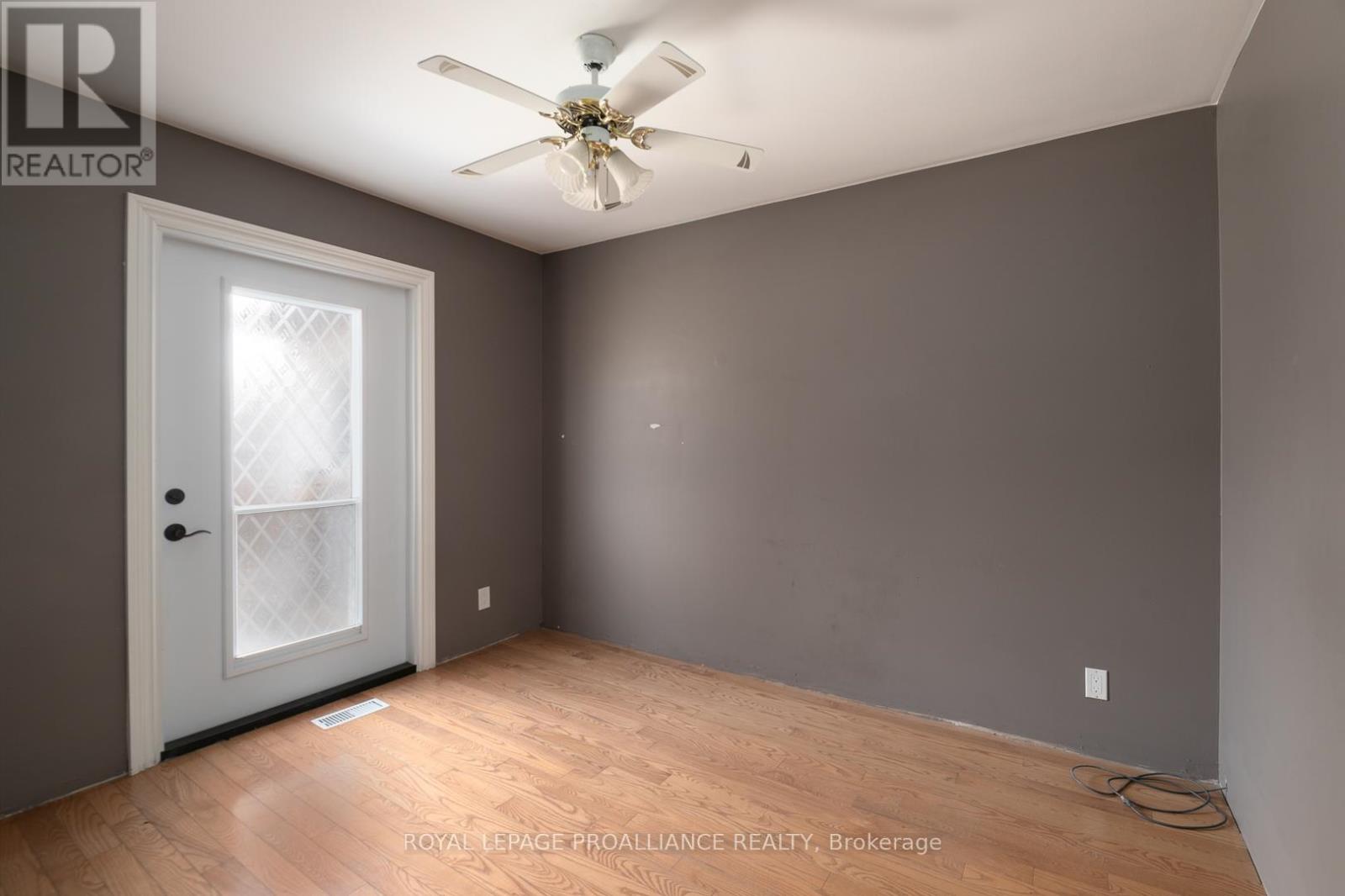 43 Alnet Drive, Belleville (Belleville Ward), Ontario  K8P 4W3 - Photo 14 - X12748738