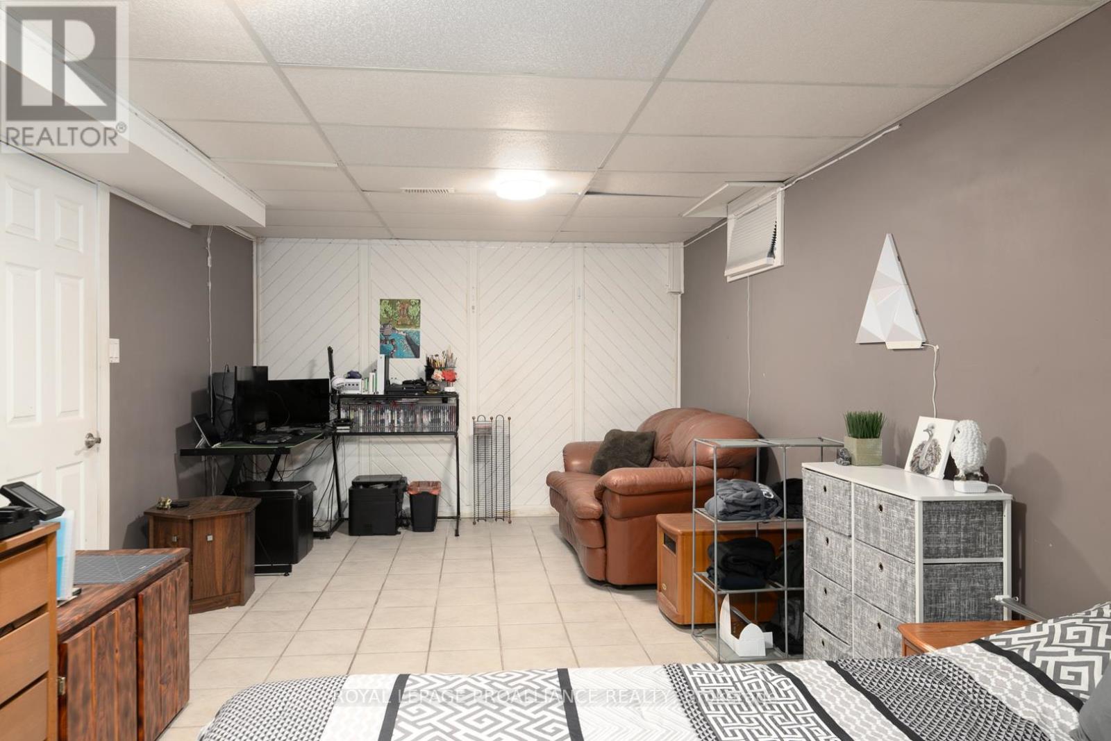 43 Alnet Drive, Belleville (Belleville Ward), Ontario  K8P 4W3 - Photo 22 - X12748738