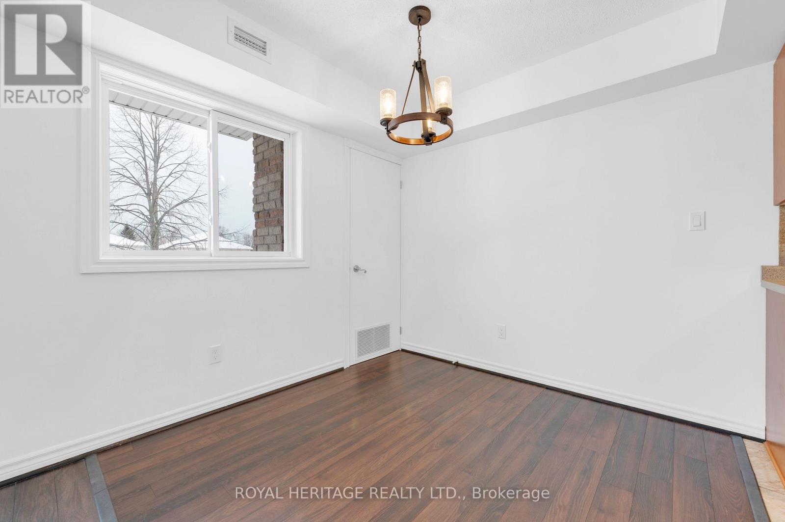 204 - 841 Battell Street, Cobourg, Ontario  K9A 0B9 - Photo 10 - X12748812