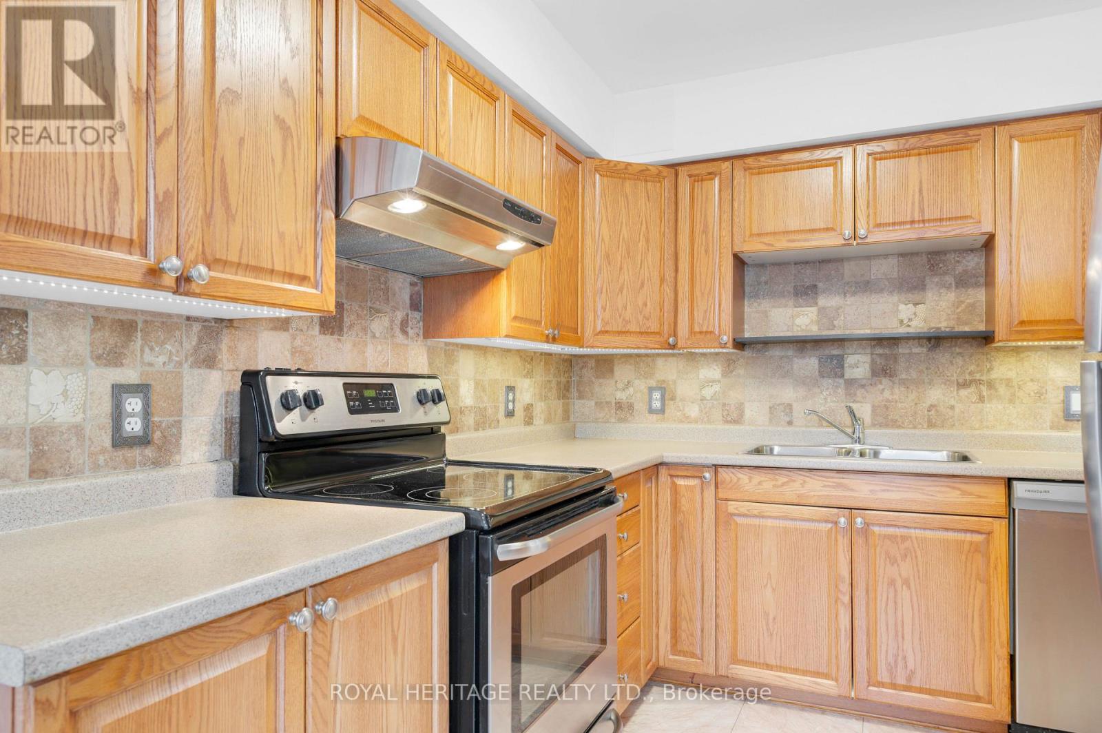 204 - 841 Battell Street, Cobourg, Ontario  K9A 0B9 - Photo 12 - X12748812