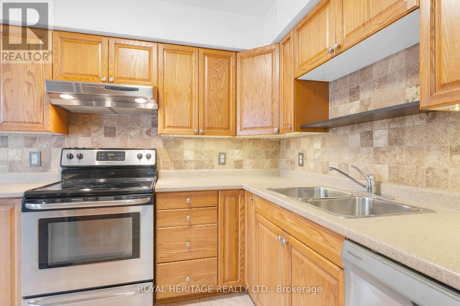 204 - 841 Battell Street, Cobourg, Ontario  K9A 0B9 - Photo 14 - X12748812