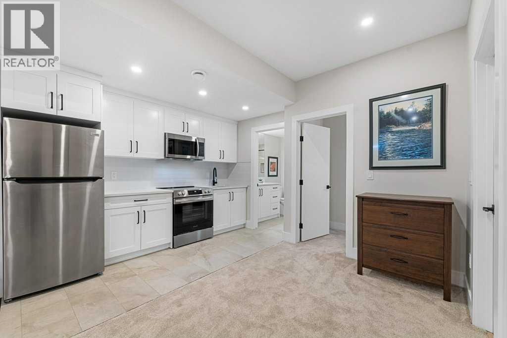 1919 21 Avenue Nw, Calgary, Alberta  T2M 1M7 - Photo 32 - A2277120