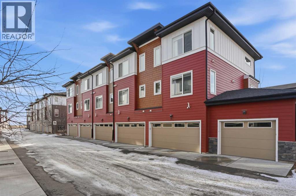 70, 111 Rainbow Falls Gate, Chestermere, Alberta  T1X 0Z4 - Photo 33 - A2282334