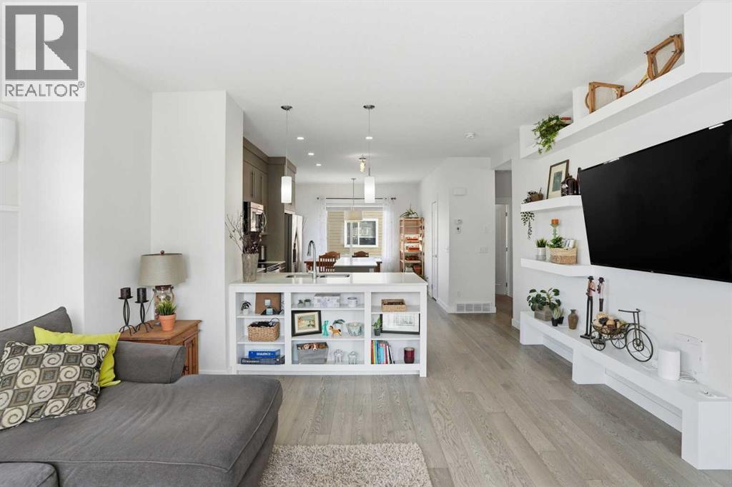 70, 111 Rainbow Falls Gate, Chestermere, Alberta  T1X 0Z4 - Photo 9 - A2282334