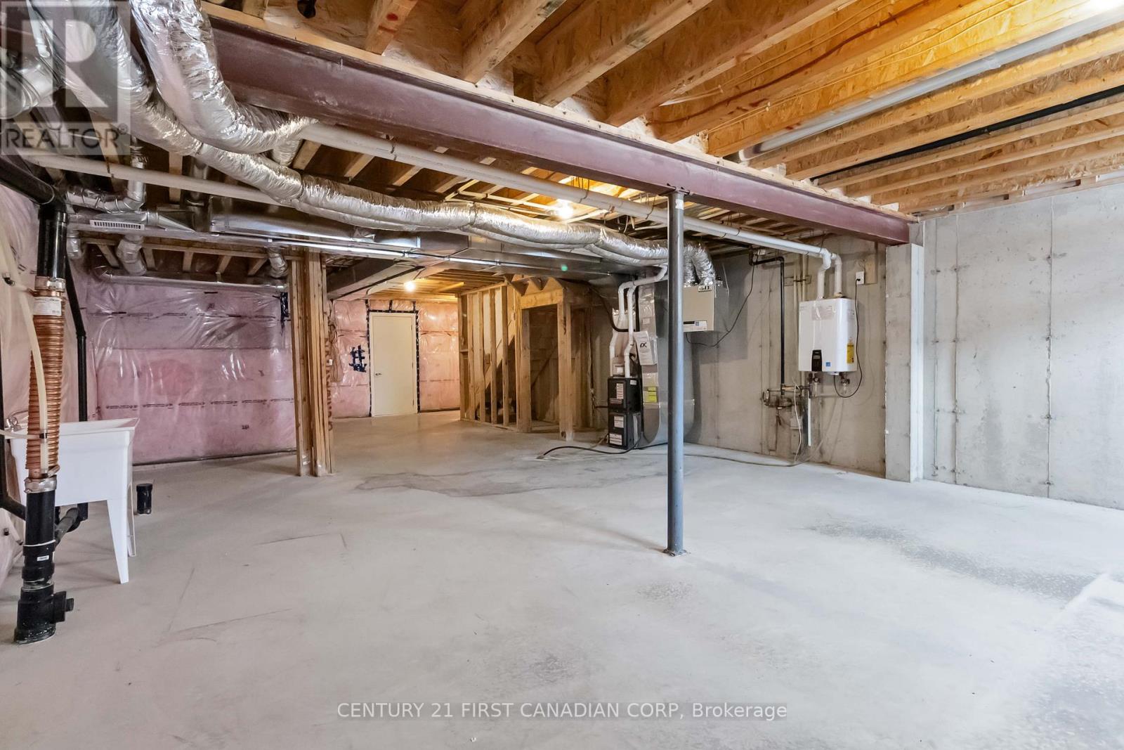 844 Sobeski Avenue, Woodstock (Woodstock - North), Ontario  N4T 0P2 - Photo 24 - X12748796