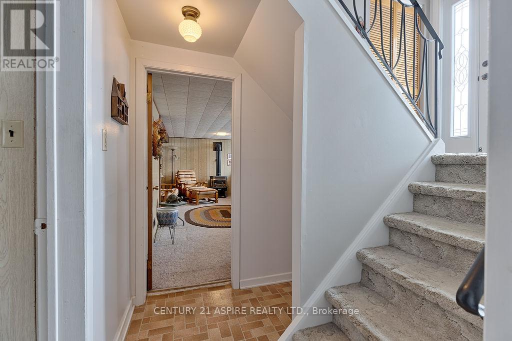 23 Park Drive, Petawawa, Ontario  K8H 2C9 - Photo 22 - X12748694