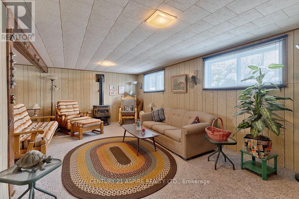 23 Park Drive, Petawawa, Ontario  K8H 2C9 - Photo 23 - X12748694