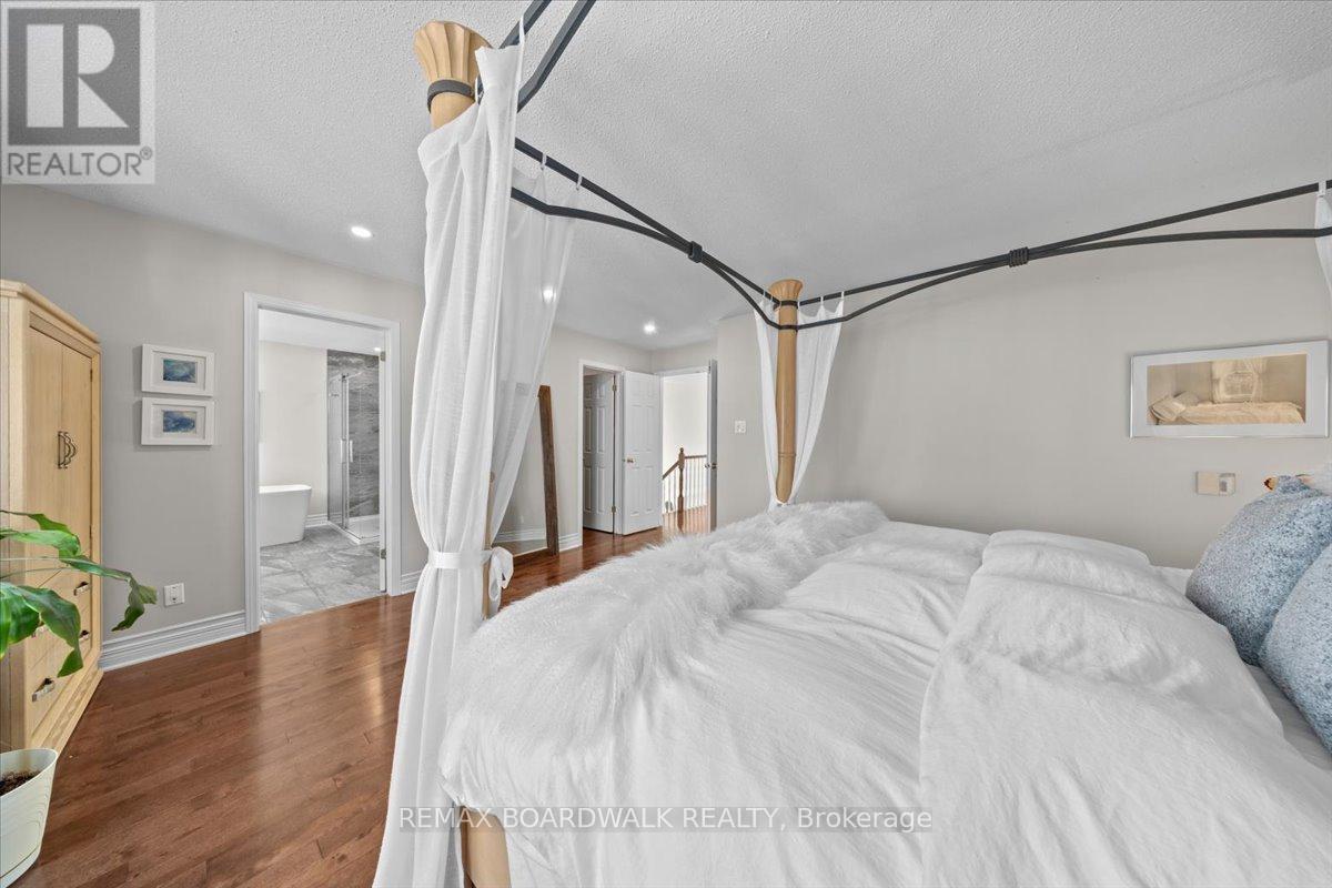 1367 Talcy Crescent, Ottawa, Ontario  K4A 3C4 - Photo 27 - X12748820