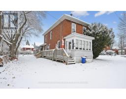 16 MARY STREET N, Smiths Falls, Ontario