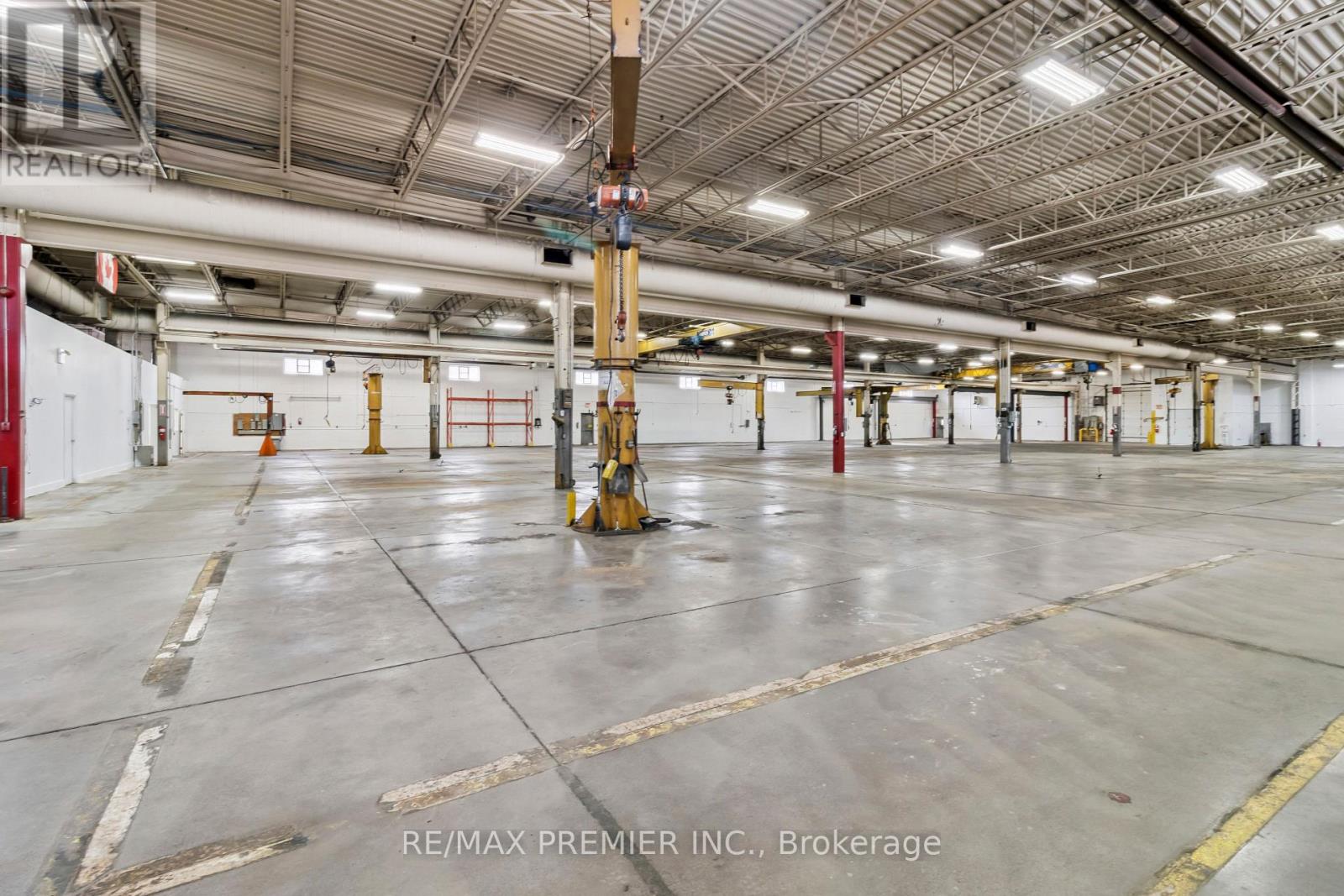 522 Edgeley Boulevard, Vaughan, Ontario  L4K 4G4 - Photo 7 - N12746124