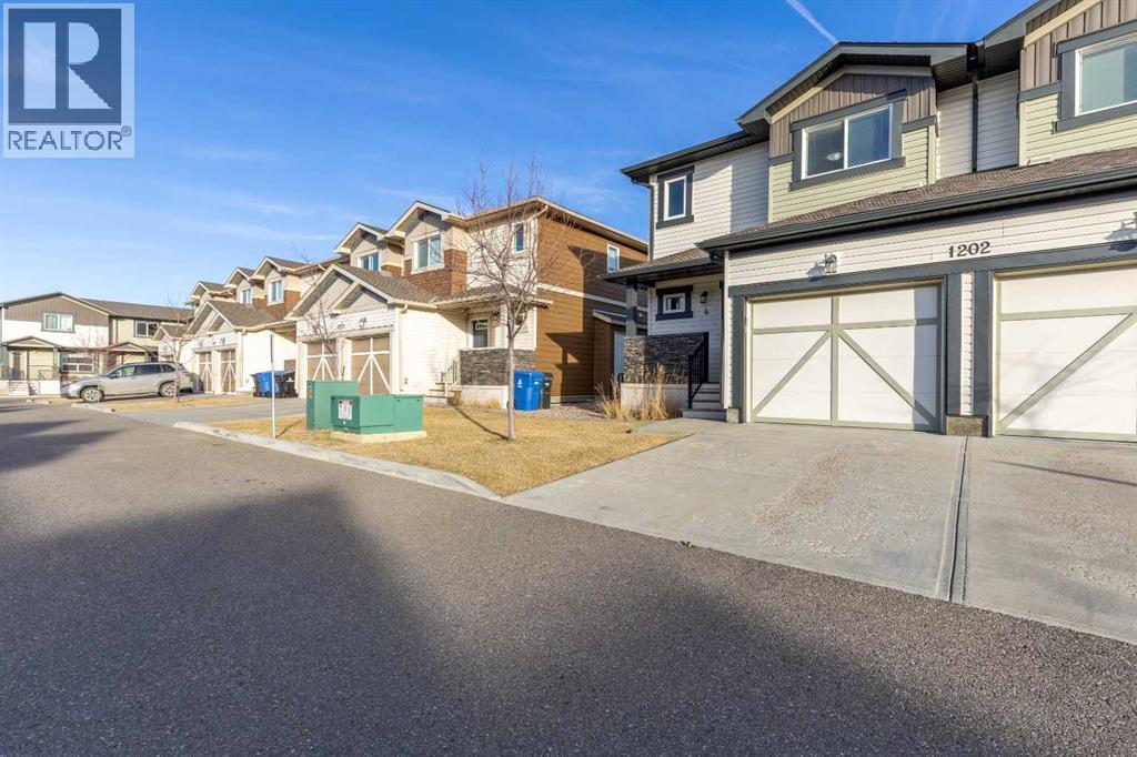 4, 1202 Keystone Road W, Lethbridge, Alberta  T1J 5H6 - Photo 2 - A2277686