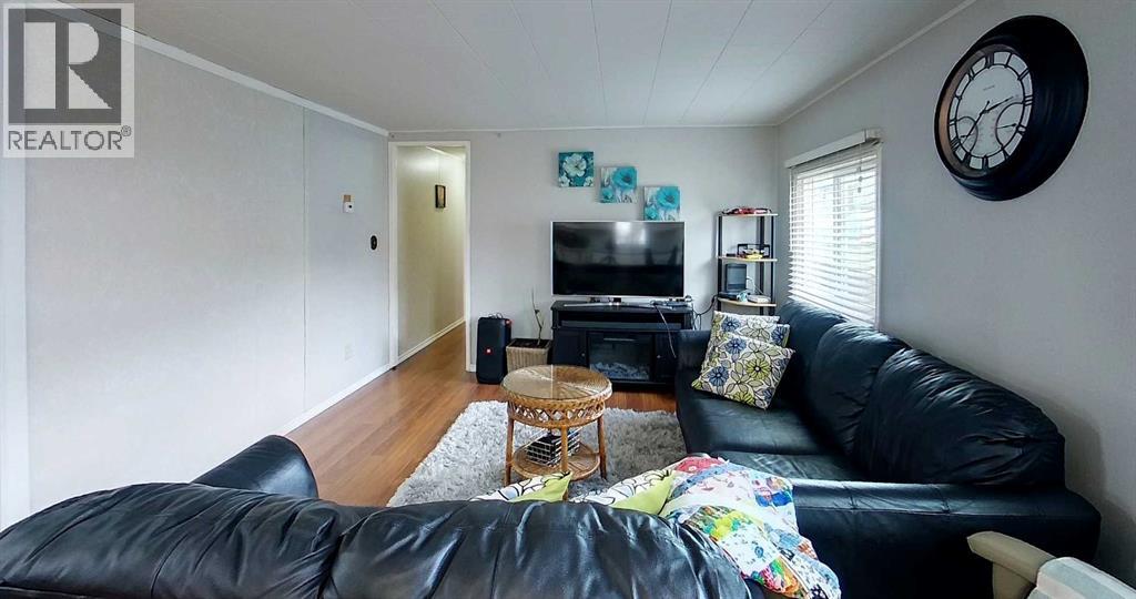 5124 8 Avenue, Edson, Alberta  T7E 1K6 - Photo 4 - A2248499